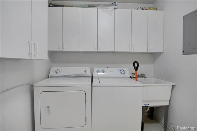 Builiding view nineteen for 23650 Cottrell, Clinton Township, MI. 48035