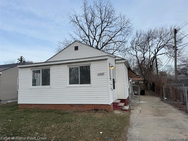 front view for 26028 Delton St, Madison Heights, Mi. 48071