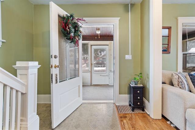 Builiding view six for 771 Randolph St, Jackson, MI. 49203