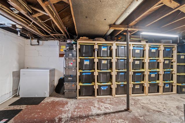 Builiding view thirty four for 771 Randolph St, Jackson, MI. 49203