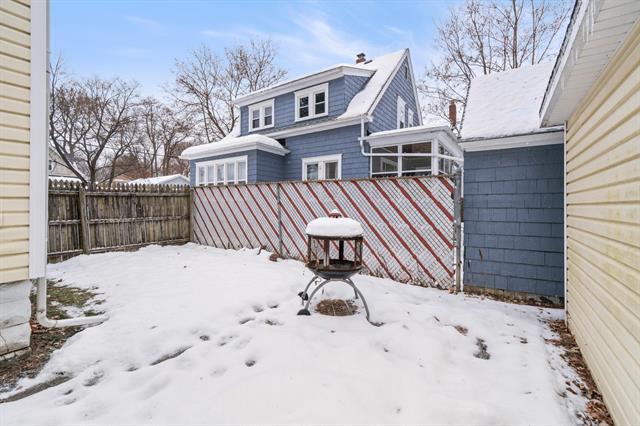 Builiding view thirty six for 771 Randolph St, Jackson, MI. 49203