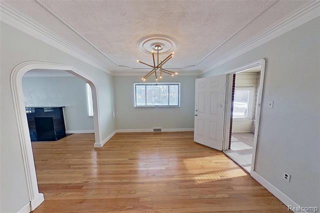 Builiding view eight for 8401 7 Mile Road, Detroit, MI. 48221