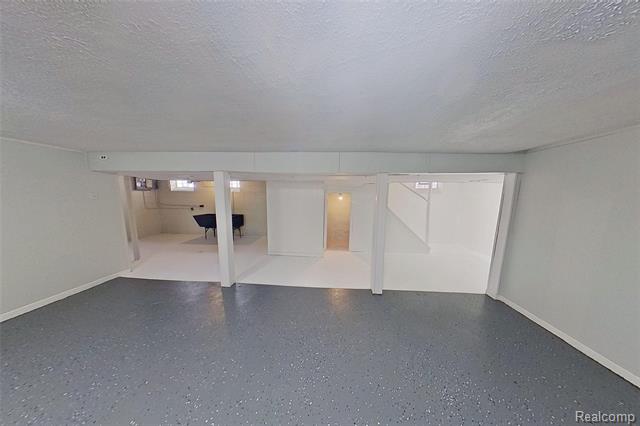 Builiding view forty four for 8401 7 Mile Road, Detroit, MI. 48221