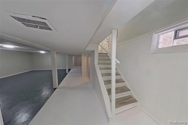 Builiding view forty one for 8401 7 Mile Road, Detroit, MI. 48221