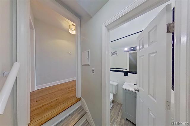 Builiding view forty for 8401 7 Mile Road, Detroit, MI. 48221