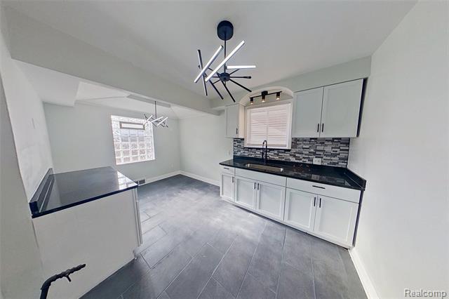 Builiding view ten for 8401 7 Mile Road, Detroit, MI. 48221