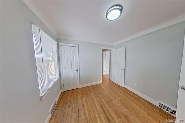 Builiding view thirty five for 8401 7 Mile Road, Detroit, MI. 48221