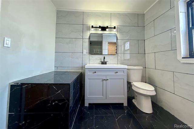 Builiding view twenty two for 8401 7 Mile Road, Detroit, MI. 48221