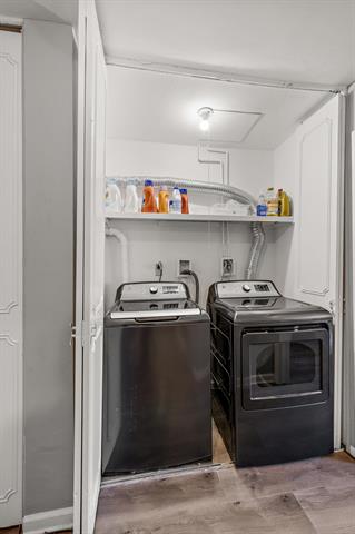 Builiding view eleven for 1991 Orleans, Detroit, MI. 48207