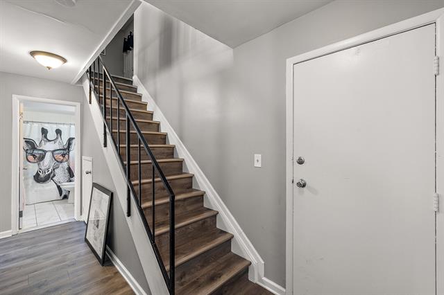 Builiding view nineteen for 1991 Orleans, Detroit, MI. 48207