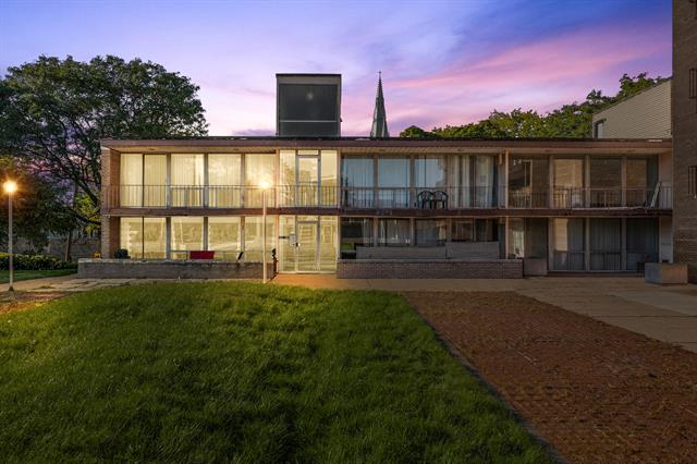 Builiding view one for 1991 Orleans, Detroit, MI. 48207