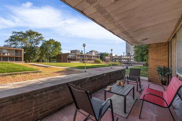 Builiding view twenty six for 1991 Orleans, Detroit, MI. 48207