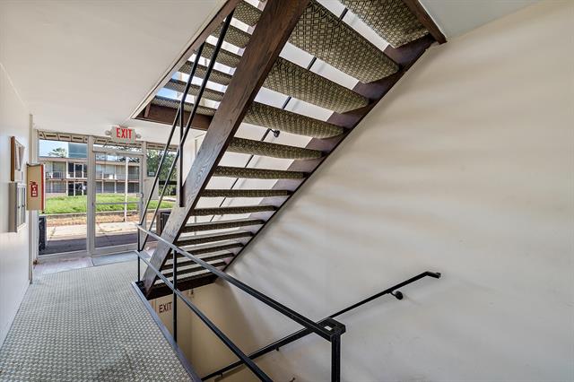 Builiding view twenty three for 1991 Orleans, Detroit, MI. 48207