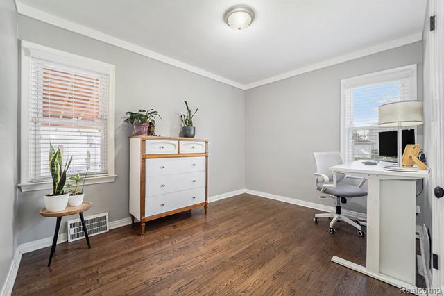 Builiding view fifteen for 636 S Connecticut, Royal Oak, MI. 48067