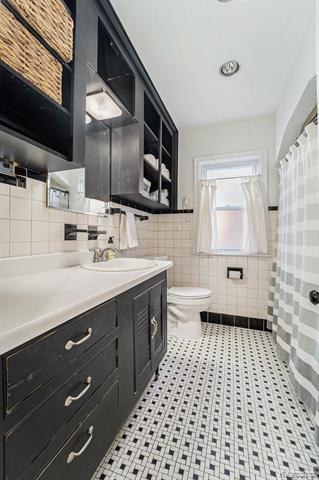 Builiding view ten for 636 S Connecticut, Royal Oak, MI. 48067