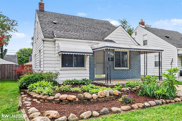 Builiding view one for 605 S Campbell, Royal Oak, MI. 48067