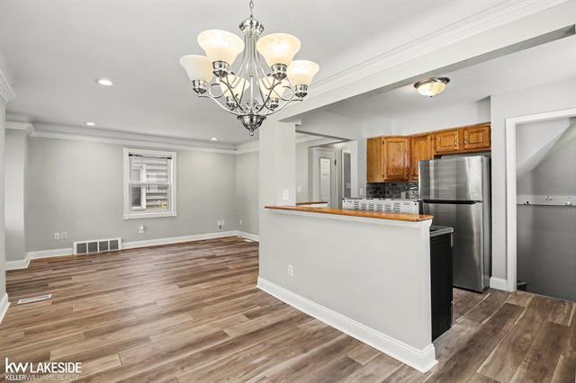 Builiding view seven for 605 S Campbell, Royal Oak, MI. 48067