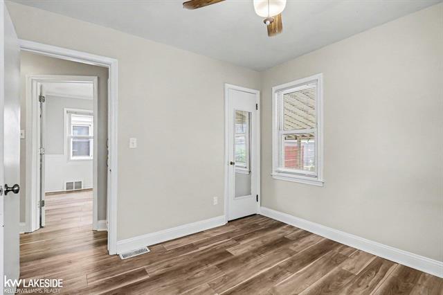 Builiding view seventeen for 605 S Campbell, Royal Oak, MI. 48067
