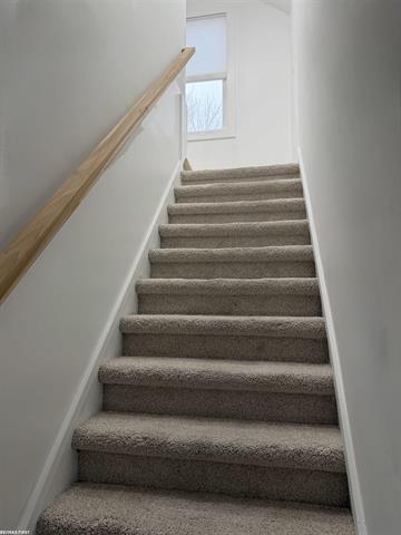 Builiding view twenty four for 608 S Edgeworth, Royal Oak, MI. 48067
