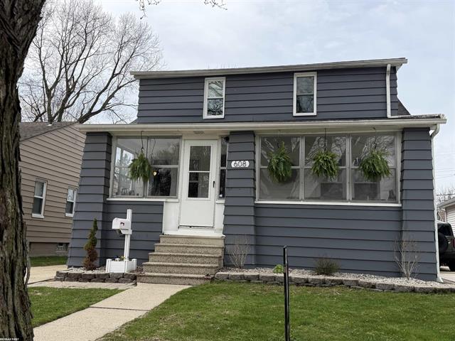 Builiding view two for 608 S Edgeworth, Royal Oak, MI. 48067