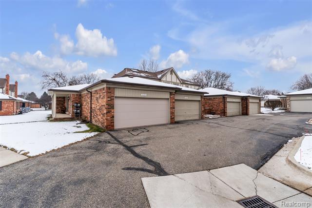 Builiding view fifty four for 49285 Ashley Court, Utica, MI. 48315