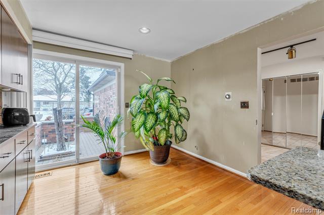 Builiding view twenty seven for 49285 Ashley Court, Utica, MI. 48315