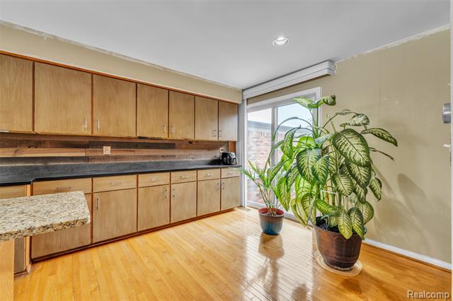 Builiding view twenty six for 49285 Ashley Court, Utica, MI. 48315