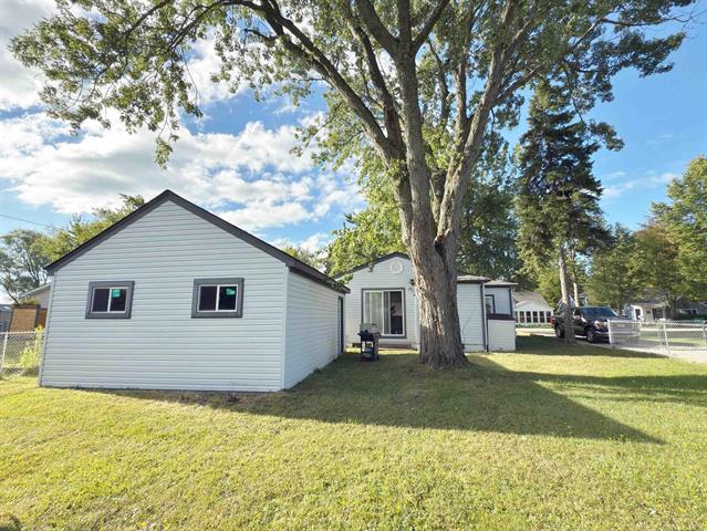 Builiding view six for 7525 Elmwood, Lexington, MI. 48450