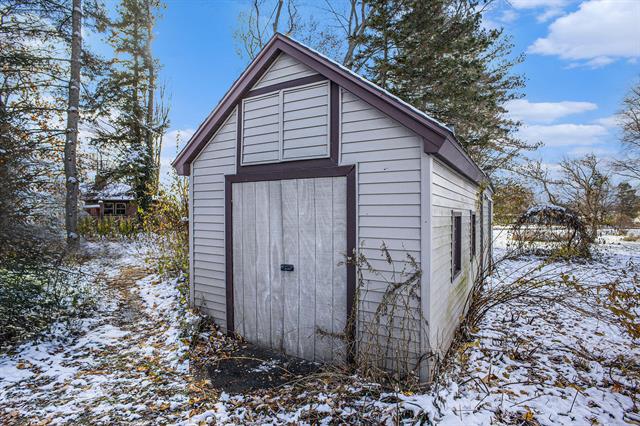 Builiding view fifteen for 5710 Houston Rd, Eaton Rapids, MI. 48827