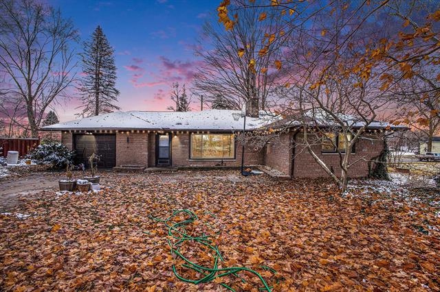 Builiding view one for 5710 Houston Rd, Eaton Rapids, MI. 48827