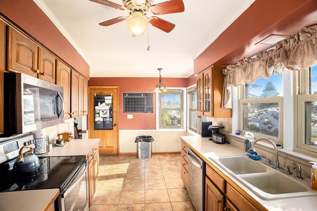 Builiding view six for 5710 Houston Rd, Eaton Rapids, MI. 48827