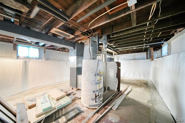 Builiding view nineteen for 313 Rice, Adrian, MI. 49221