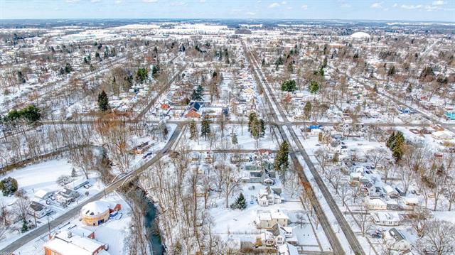 Builiding view thirty one for 313 Rice, Adrian, MI. 49221