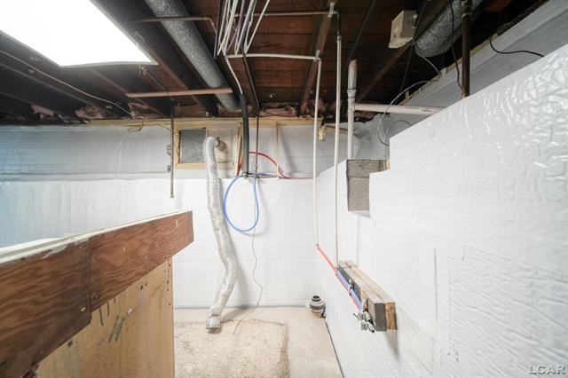 Builiding view twenty two for 313 Rice, Adrian, MI. 49221