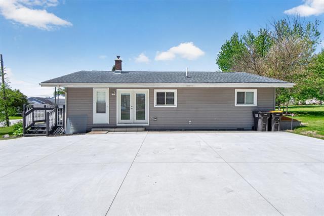 Builiding view ten for 10674 Wesch Rd, Brooklyn, MI. 49230