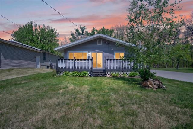 front view for 10674 Wesch Rd, Brooklyn, Mi. 49230