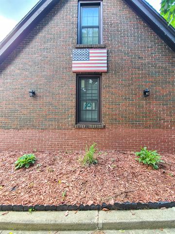 Builiding view fifty for 746 Oakridge Dr, Jackson, MI. 49203