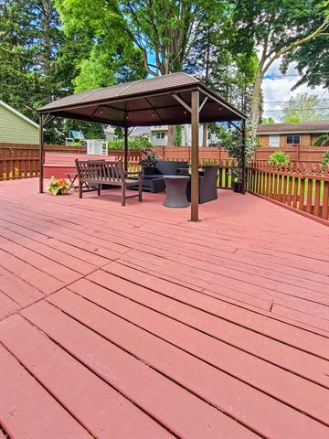Builiding view forty three for 746 Oakridge Dr, Jackson, MI. 49203