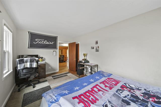 Builiding view eight for 3219 Mccain Rd, Jackson, MI. 49203