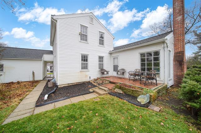 Builiding view forty five for 3219 Mccain Rd, Jackson, MI. 49203