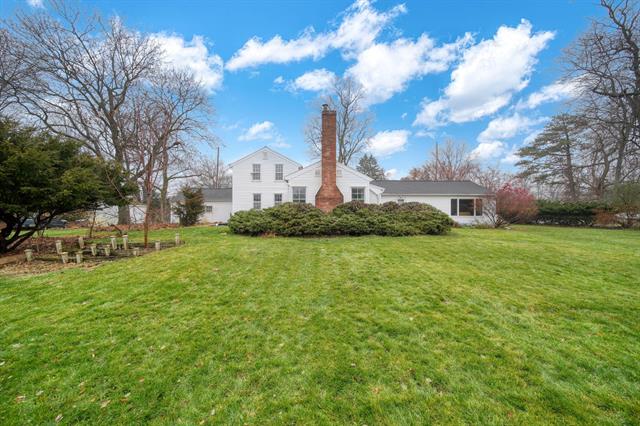 Builiding view forty two for 3219 Mccain Rd, Jackson, MI. 49203