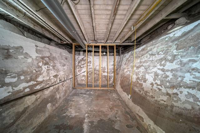 Builiding view thirty three for 3219 Mccain Rd, Jackson, MI. 49203