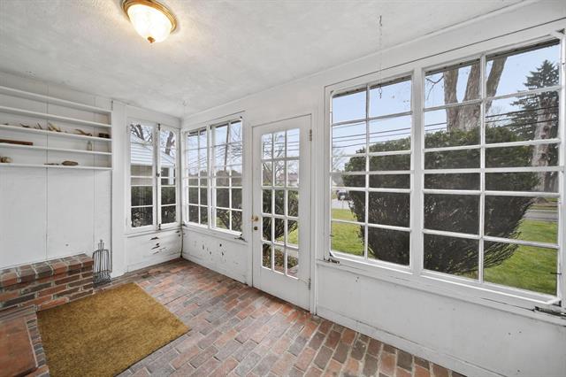 Builiding view three for 3219 Mccain Rd, Jackson, MI. 49203