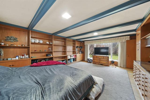 Builiding view twenty one for 3219 Mccain Rd, Jackson, MI. 49203