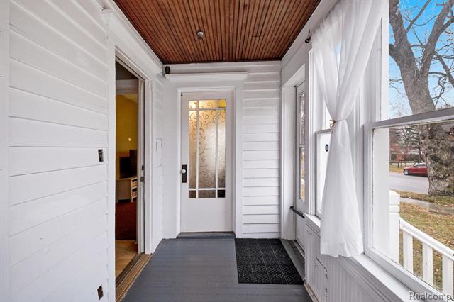 Builiding view two for 209 Marquette St., Durand, MI. 48429