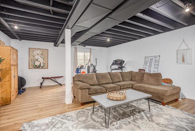 Builiding view eighteen for 8599 Ashland, Freeland, MI. 48623