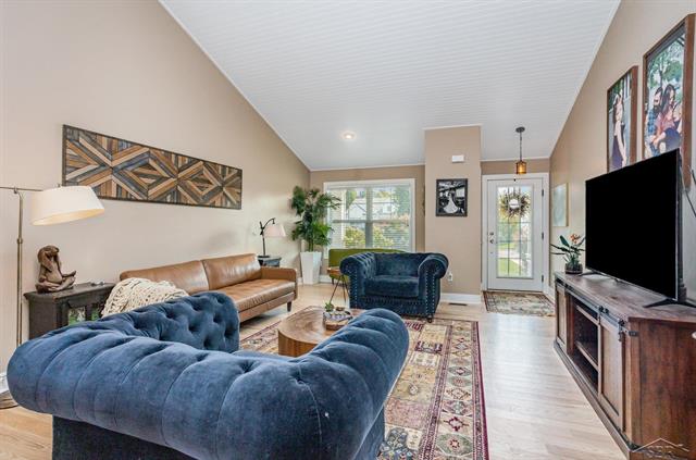 Builiding view three for 8599 Ashland, Freeland, MI. 48623