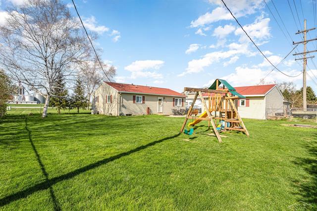 Builiding view twenty for 7979 Caro, Reese, MI. 48757