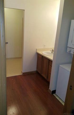 Builiding view sixteen for 15312 Ashley Court, Macomb, MI. 48044