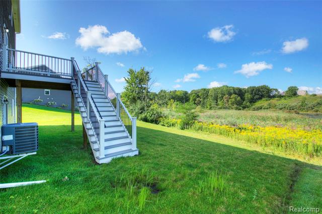 Builiding view one for 3040 Bogues View Drive, Howell, MI. 48843